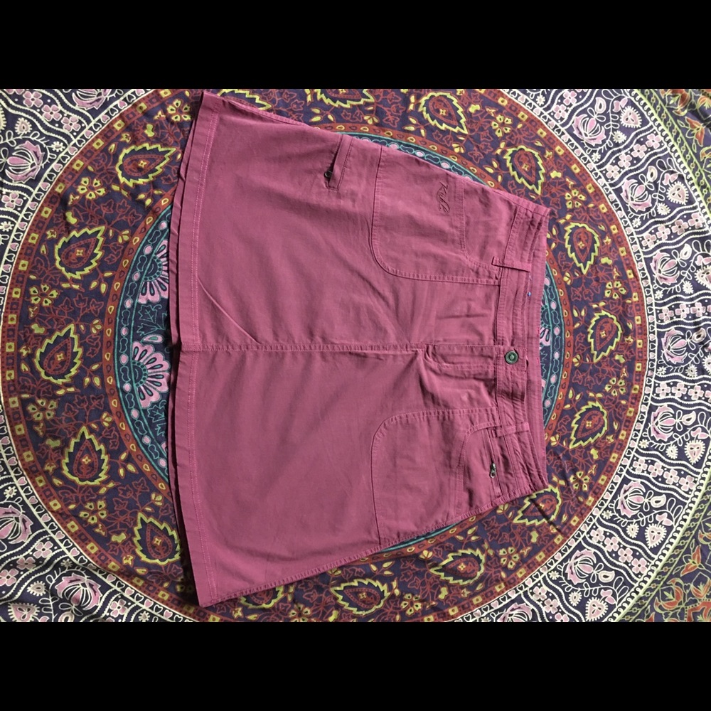 Kuhl maroon skirt size 10 NWOT